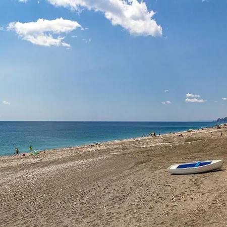 Casa Morgana-beachfront * Roccalumera